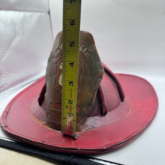 Vintage metal fire chiefs hat decor red - Picture 6 of 9